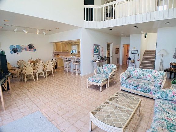 5th image of 5911 Laguna Cir N