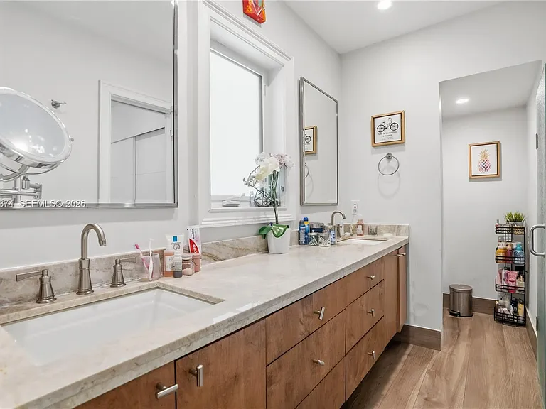 7830 SW 53rd Pl — Photo 14