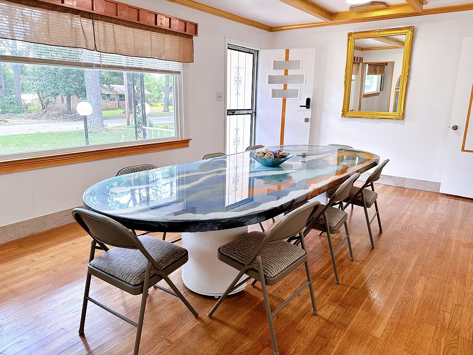 1st image of 1415 Brook Hollow Cir NW