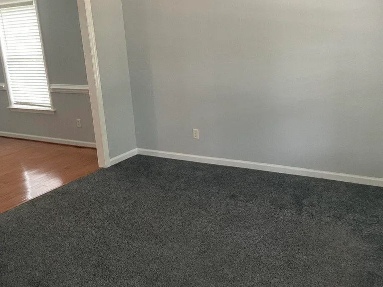 529 Raintree Rd — Photo 3
