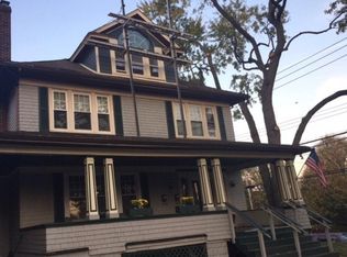 50 Manor Rd, Staten Island, NY 10310