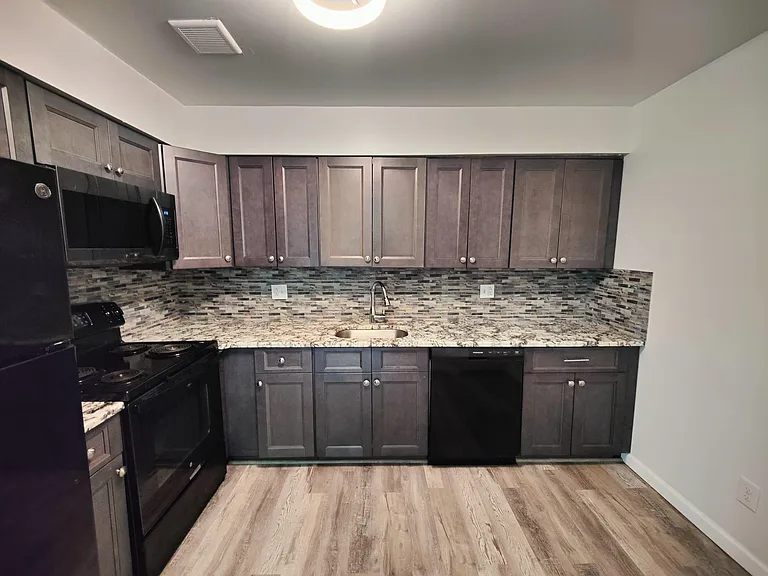 4000 Gypsy Ln #550 — Photo 3