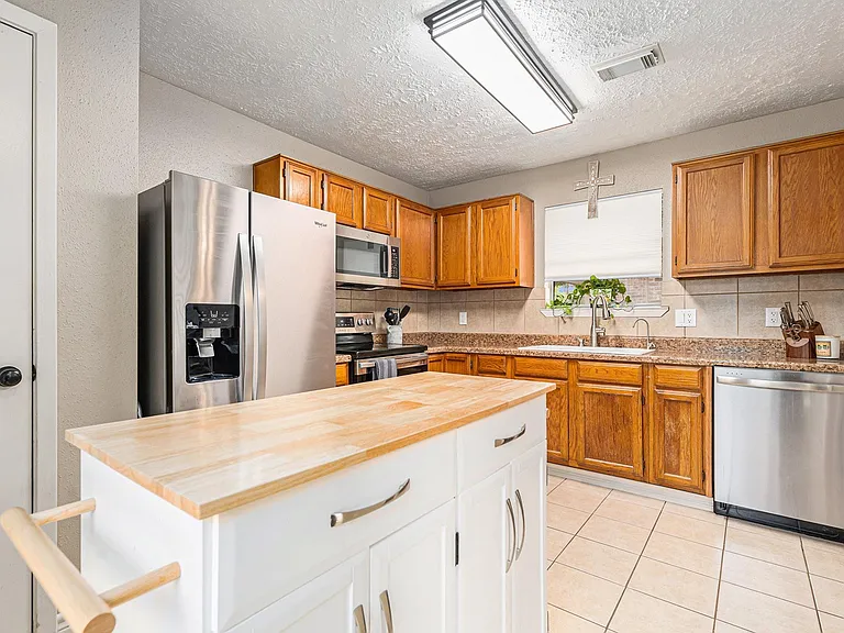 2513 Harpers Ferry Dr — Photo 12