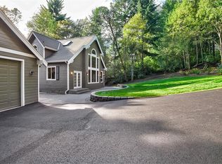 562 Fox Fire Rd, Fox Island, WA 98333