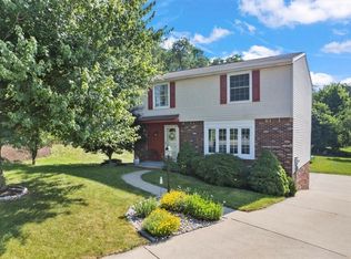 9 Ash Dr, Washington, PA 15301