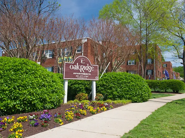 Oak Ridge Apartments