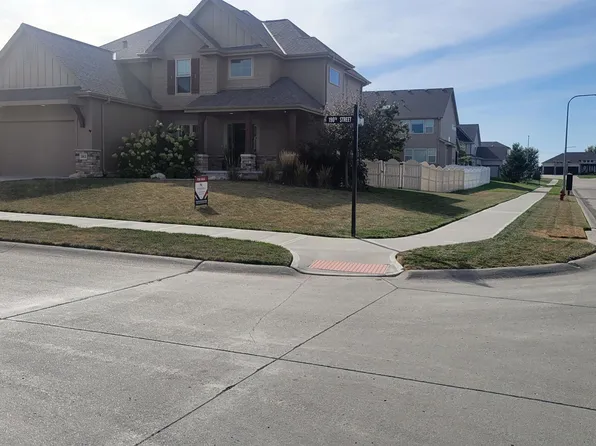 10612 S 190th St, Omaha, NE 68136