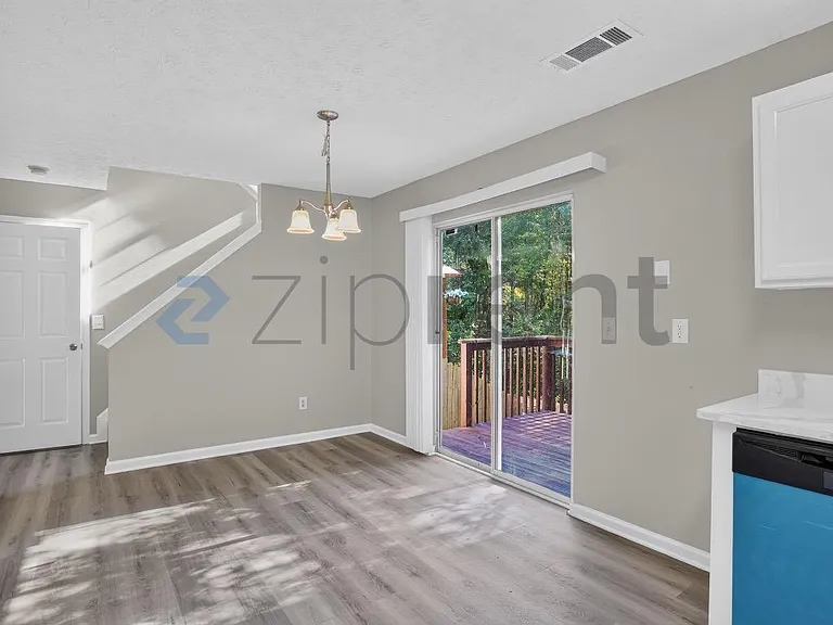 940 Melrose Park Pl — Photo 12