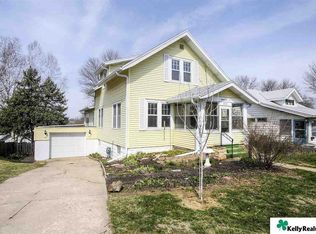 2606 S 33rd St, Omaha, NE 68105