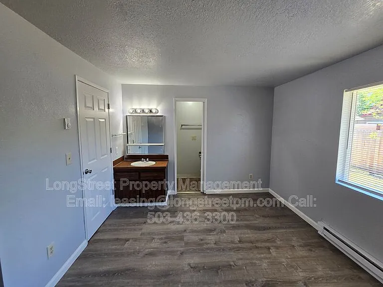 2830 SE Deborah Pl — Photo 18