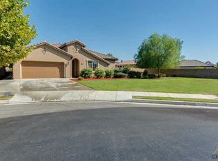 10210 Avignon Way, Bakersfield, CA 93306