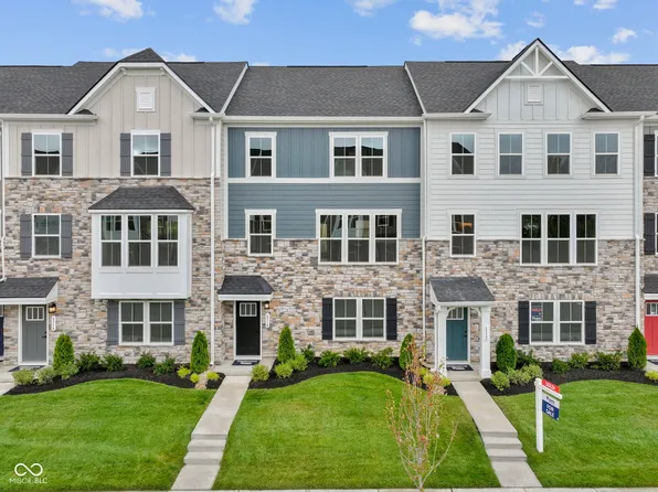 6318 Loraine Dr, Brownsburg, IN 46112