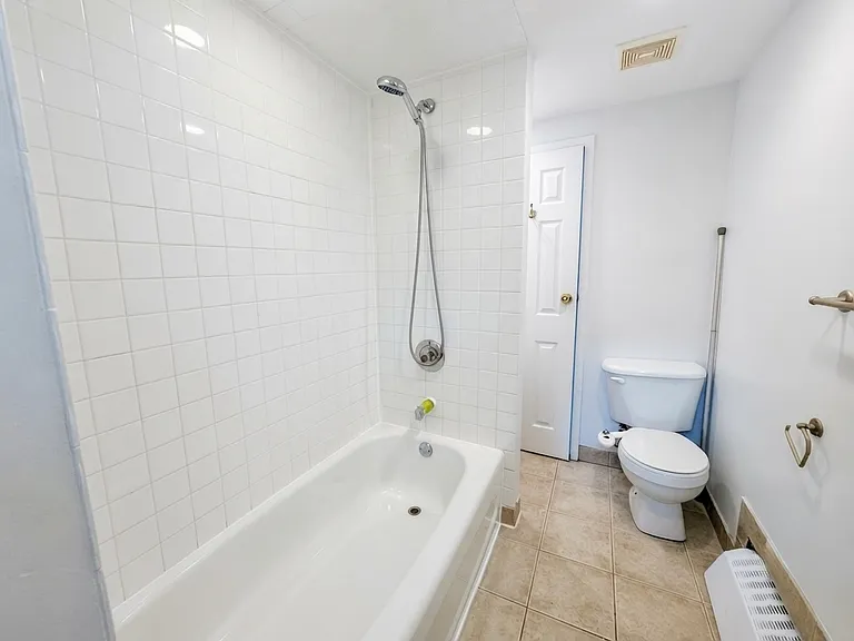 57 Cowan Ave #U302 — Photo 6