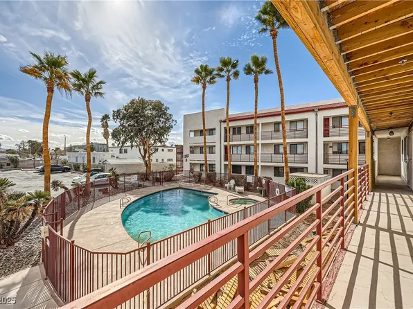 1381 E University Ave APT 203, Las Vegas, NV 89119