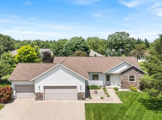3360 Box Elder Ct, Plover, WI 54467