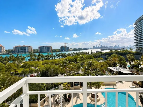 400 S Pointe Dr, Miami Beach, FL
