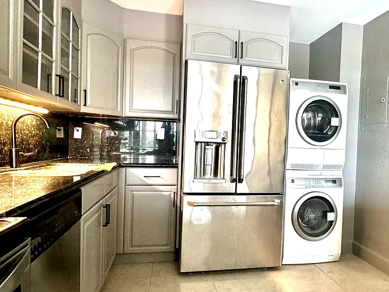 1901 Brickell Ave #B512 — Photo 10