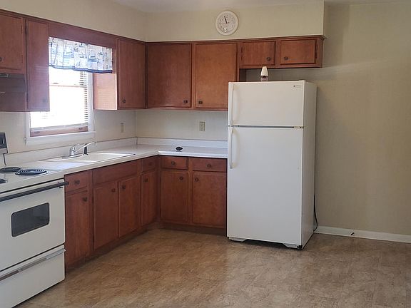 4th image of 531 E Market St APT 2