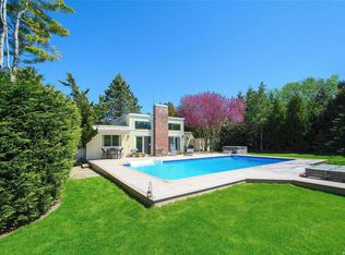 23 Sweetgrass Rd, Westhampton, NY 11977