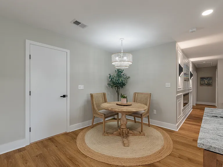 1602 Juniper St — Photo 14