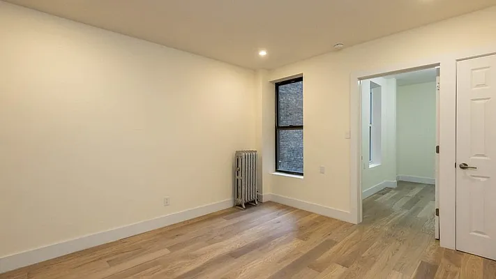 Rented by Nooklyn NYC LLC | media 12