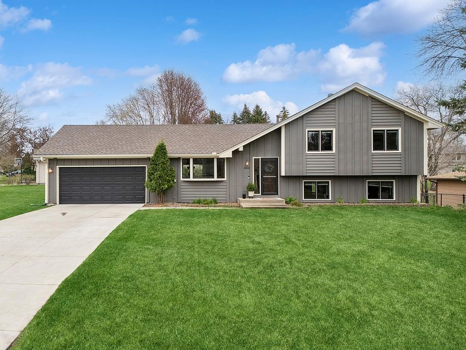 1st image of 3848 Westbury Dr