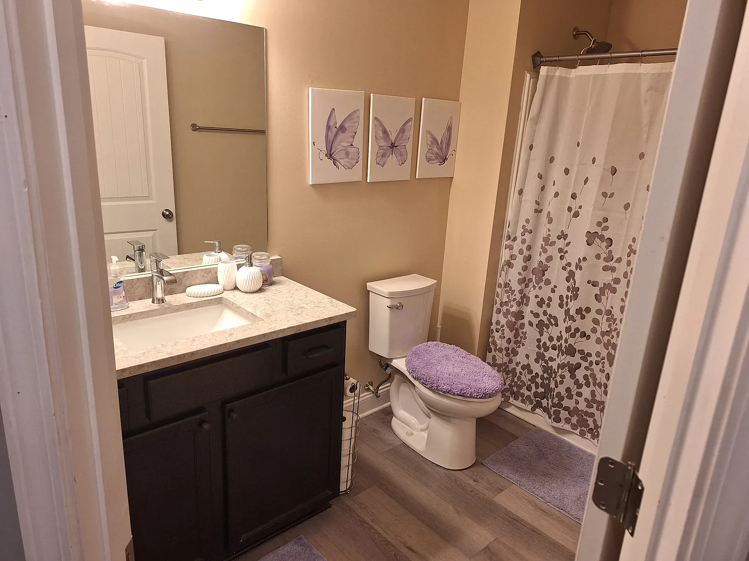 4 bed, 2.5 bath, 2962 sqft, $3,000 — Photo 4