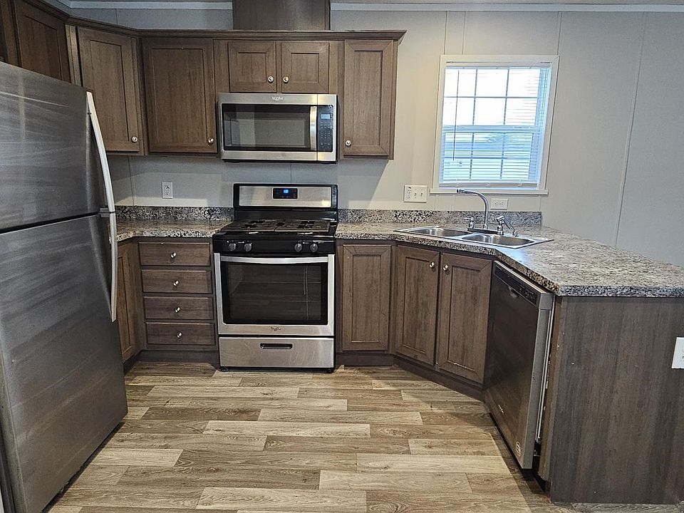 1st image of 9 Birch Dr #9
