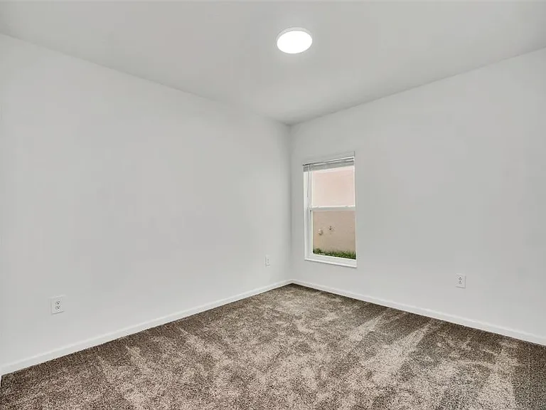 243 Hayley St — Photo 19