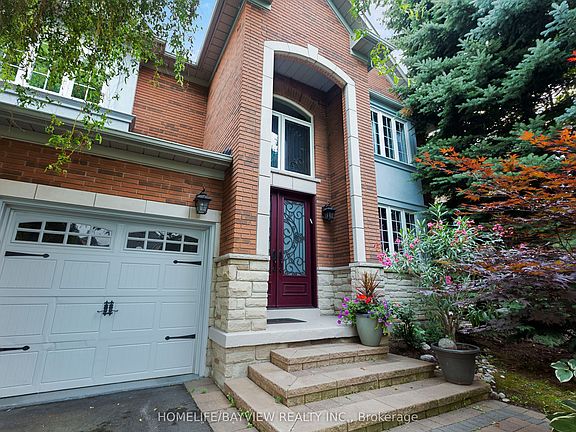 2nd image of 8 Pico Cres