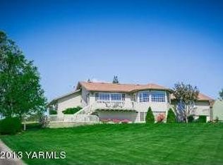 8511 Viewcrest Way, Yakima, WA 98908