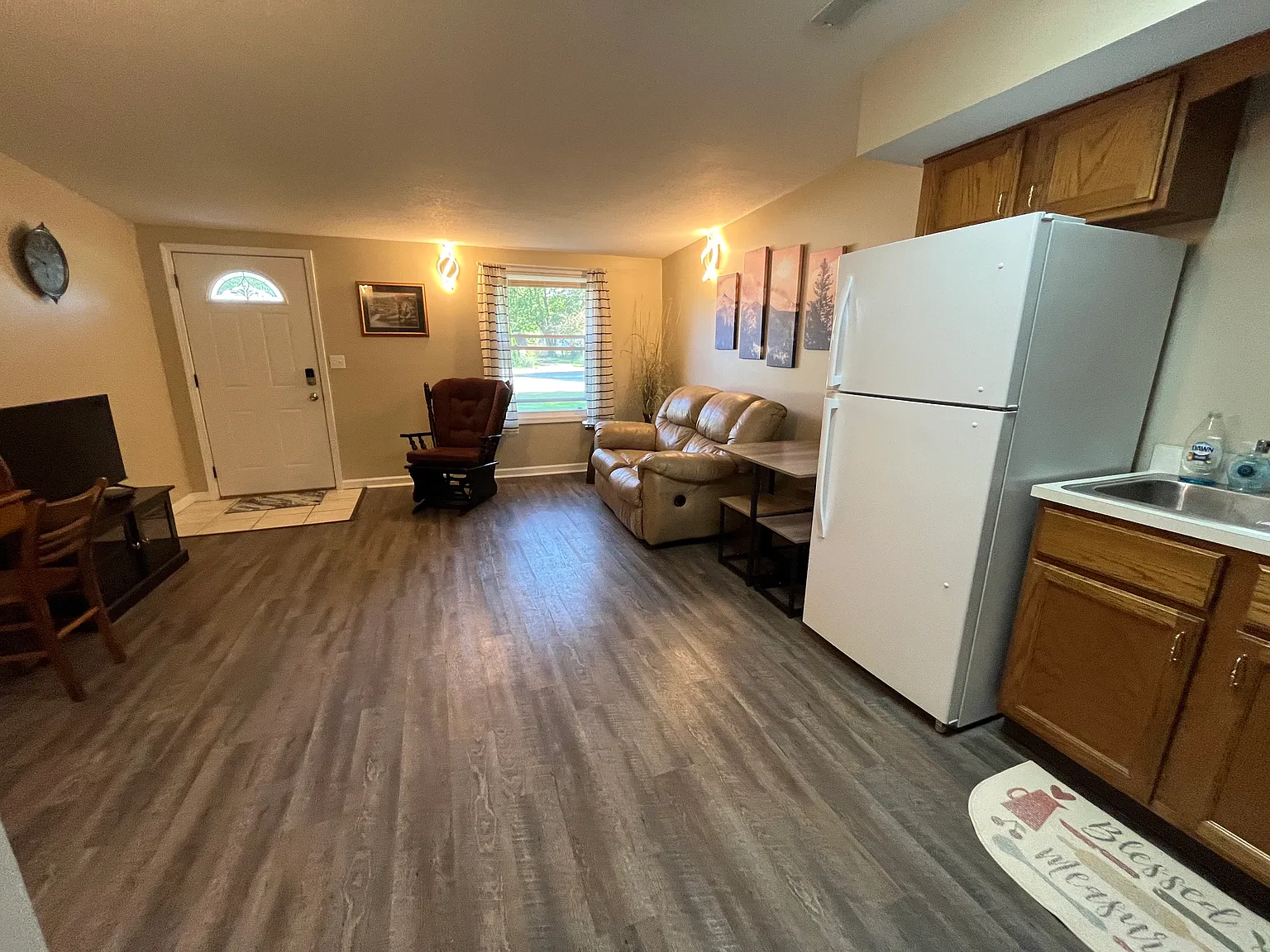 204 W Railroad St — Photo 4