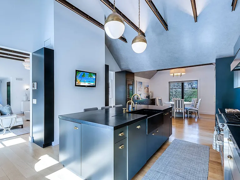 65 Mill Hill Ln — Photo 7