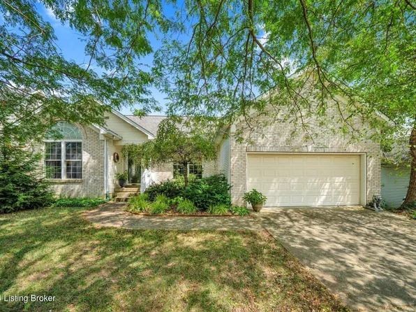 2054 Hearthside Cir, Shelbyville, KY 40065