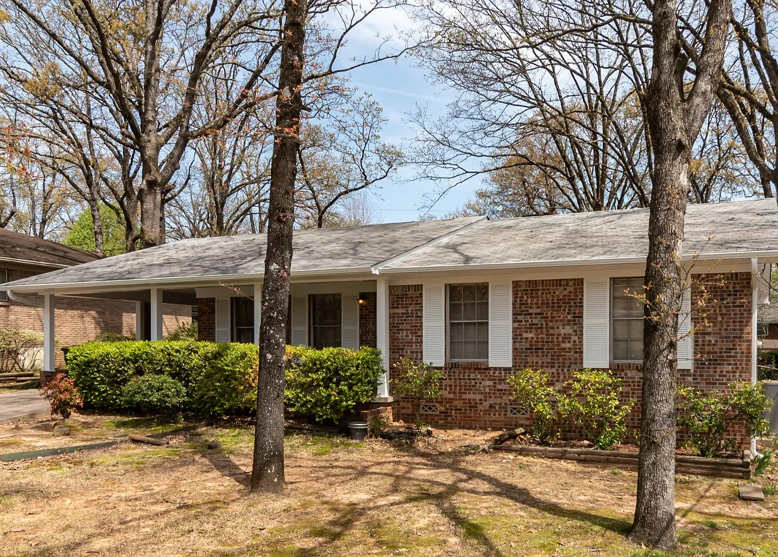4818 Oaklawn Dr — Photo 2