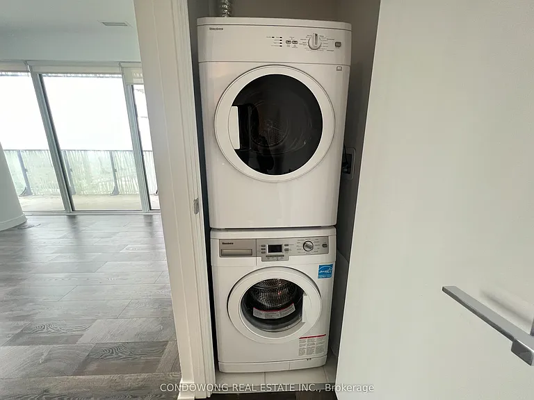 42 Charles St E #4308 — Photo 11