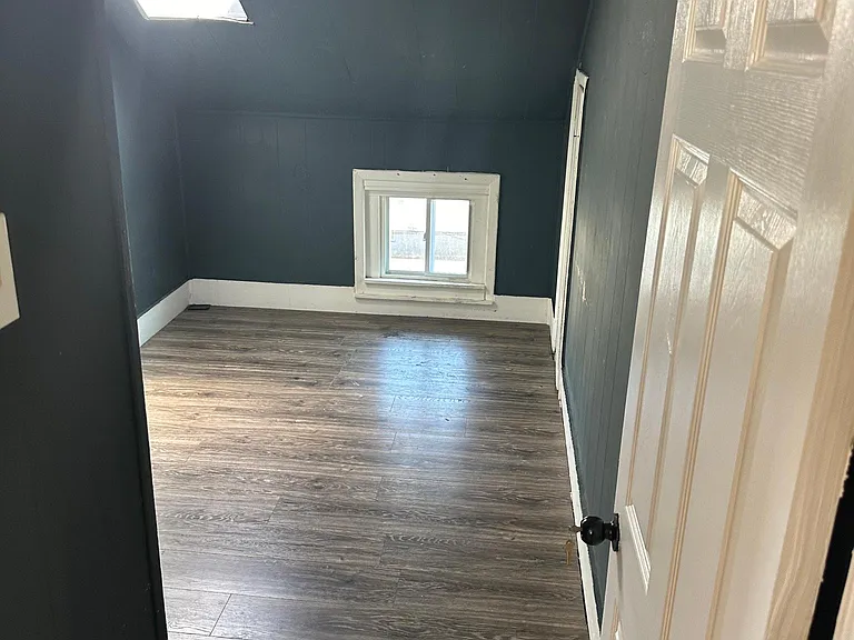 122 Lincoln Ave #1 — Photo 4