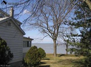 2827 W Sand Rd, Pt Clinton, OH 43452