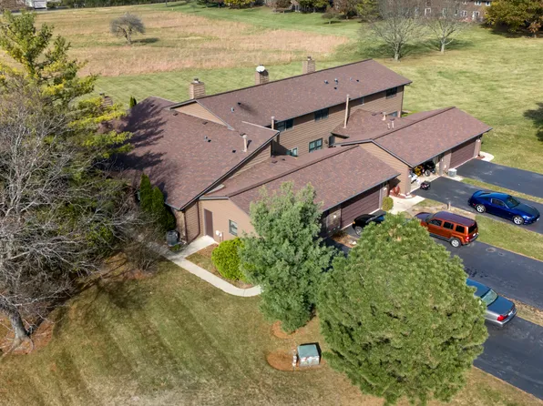 3220 Alethea Dr, Algonquin, IL 60102