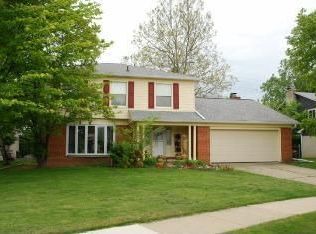 3276 Bluett Dr, Ann Arbor, MI 48105