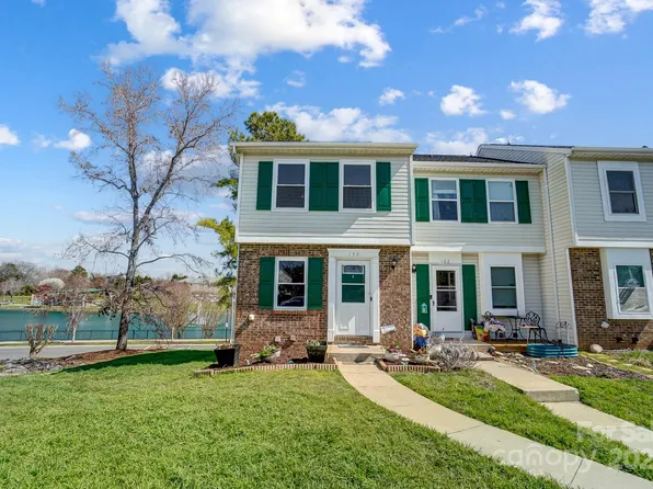 130 Water Oak Dr, Pineville, NC 28134