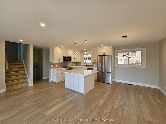 4th image of 2135 Cobblestone Dr
