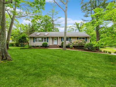 32 Lower Cross, Shoreham, NY, 11786