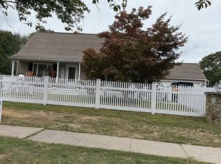 1414 Huntington Rd, Stratford, CT 06614