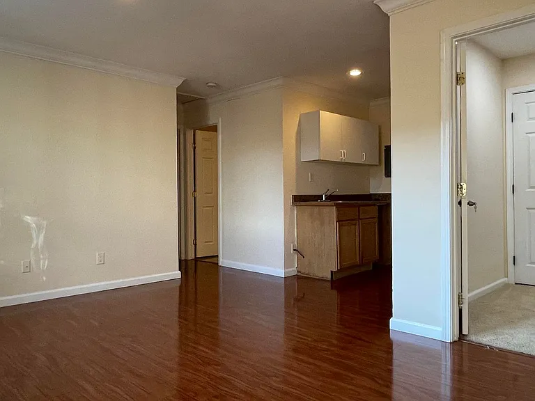 960 Branham Ln — Photo 20