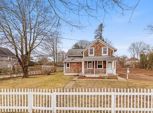 163 N Main St, East Hampton, NY 11937