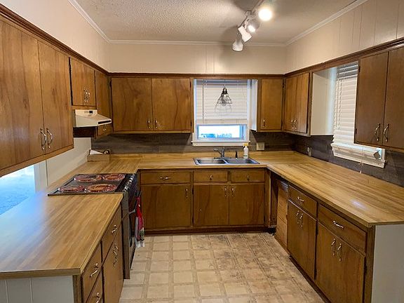 2nd image of 436 Meadowlane