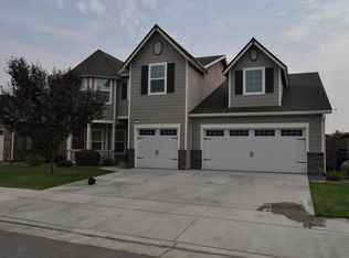2687 Emerald Bay Ave, Tulare, CA