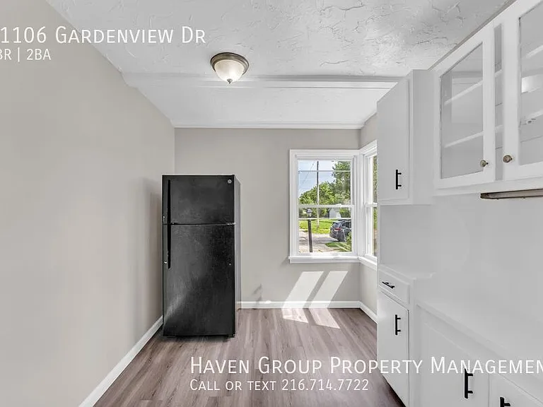 21106 Gardenview Dr — Photo 10