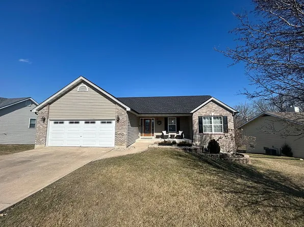 10453 Fairway Dr, Foristell, MO 63348